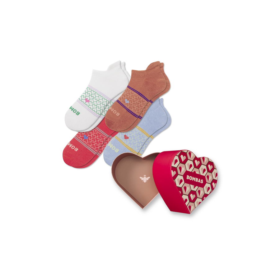 Women's Hearts Ankle Sock 4-Pack Gift Box - Light Cushion